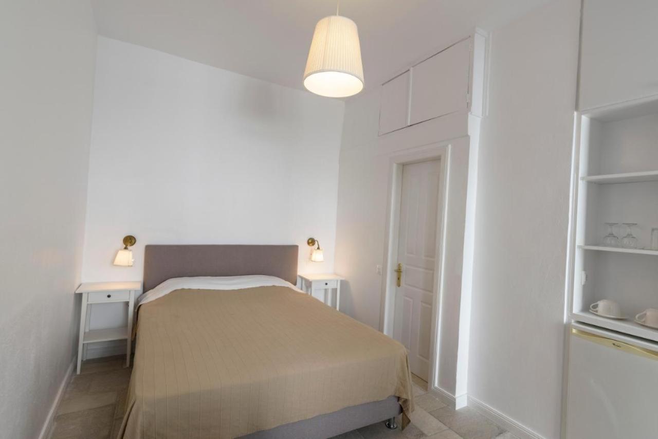 Filenia Hotel Hydra  Exterior photo