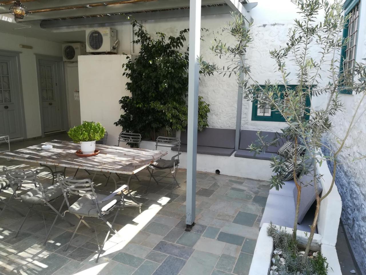 Filenia Hotel Hydra  Exterior photo